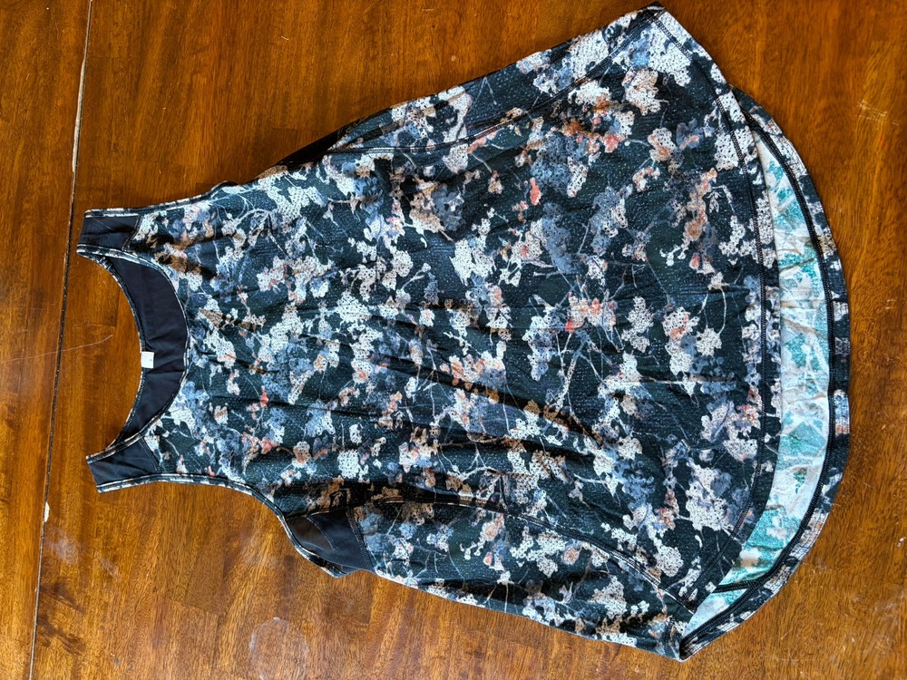 Lululemon Cool Racerback Tank Top Sz 8 Floral Bark Print Mesh Back